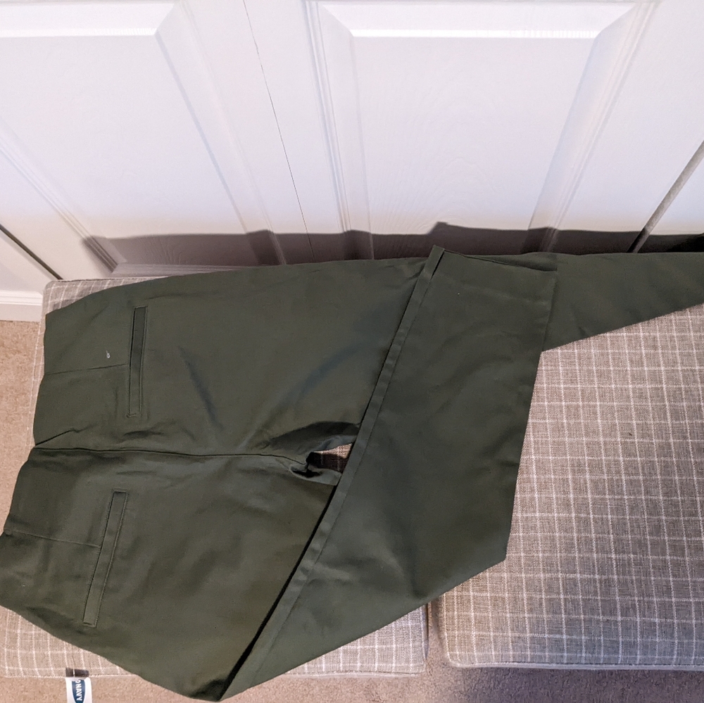 NEW Olive Old Navy pants NWT
